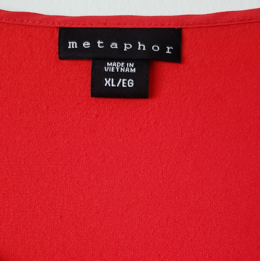 Metaphor Top - Picture 3 of 5